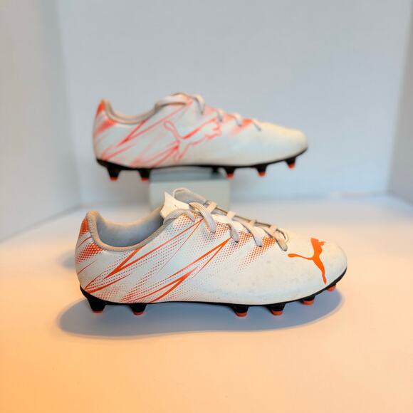 Puma Youth Soccer Cleats White Orange FG Size 4 Firm Ground - Picture 3 of 5